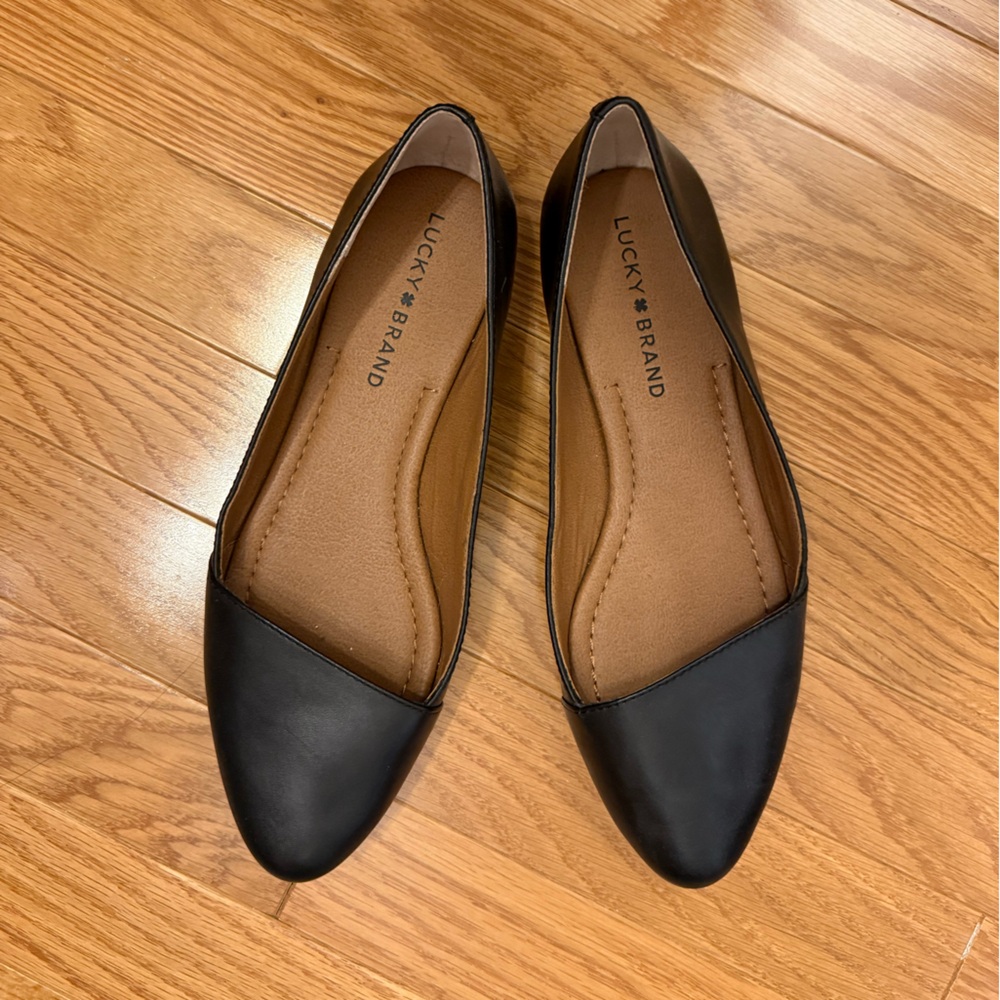 Lucky Brand Women's Asymmetrical Black Flats